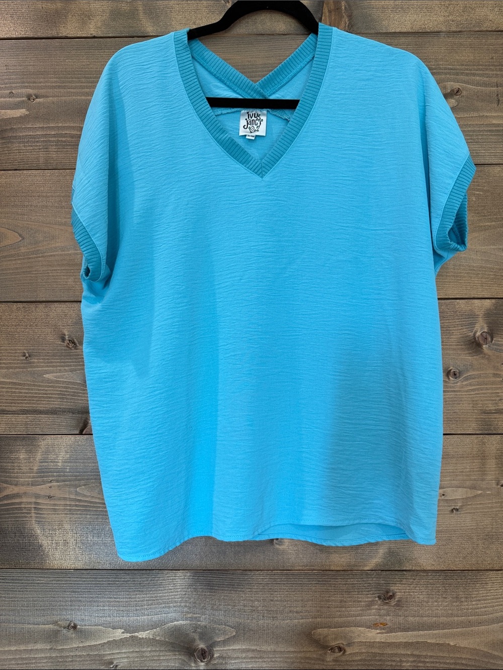 ivy jane Bright Turquoise V-Neck Short Sleeve Top